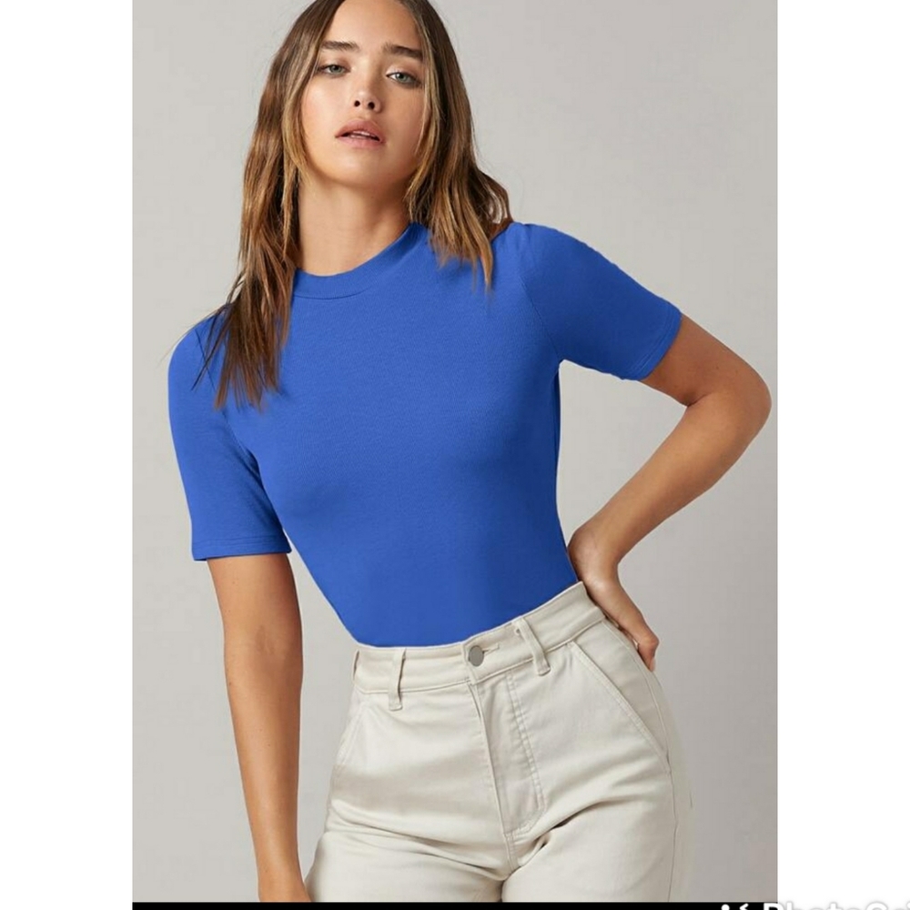 Solid Rib Knit Tee